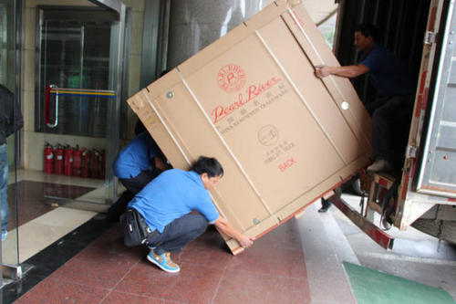 振安钢琴贵重工艺品无忧运